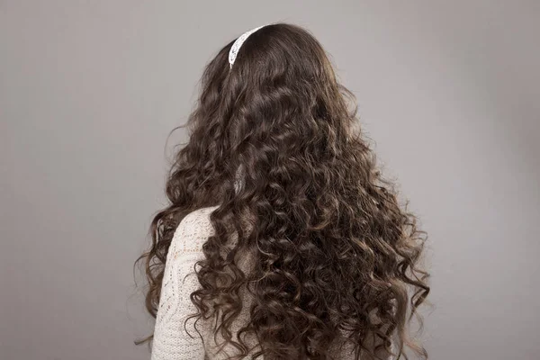 Tête de femme avec des cheveux — Photo