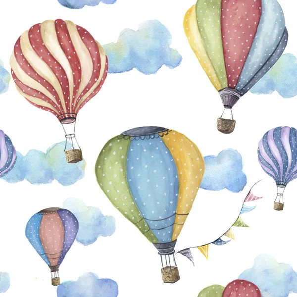 Aquarellmuster mit Cartoon Heißluftballon. Transport Ornament mit Fahnengirlanden und Wolken isoliert auf weißem Hintergrund. — Stockfoto