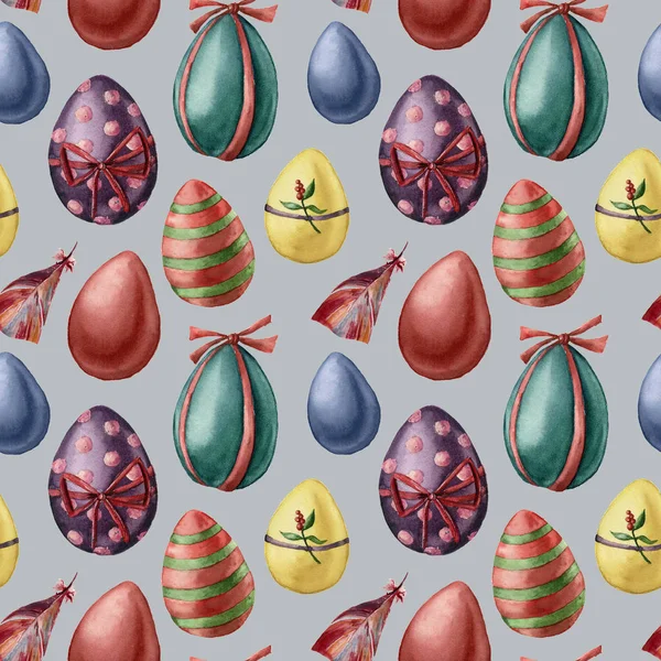 Akvarell påskägg och fjäder mönster. Handmålade färgade ägg med inredning isolerad på blå bakgrund. Holiday illustration för design, skriva ut. — Stockfoto