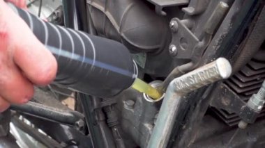 motor yağı motosiklet değiştirmek