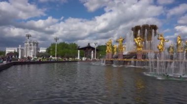 Moskova, Rusya - 27 Mayıs 2017: Halklar dostluk çeşme VDKNh.