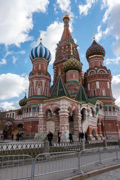 在莫斯科，莫斯科-2017 年 3 月 23 日︰ 圣瓦西里大教堂 — 图库照片
