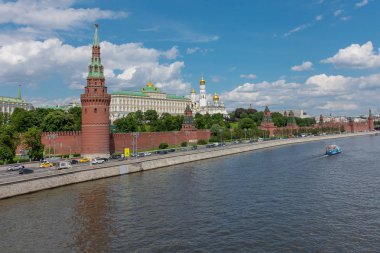 Rusya, Moskova, 8 Haziran 2017: Bentleri, Kremlin Towers Moskova'da görünümünü