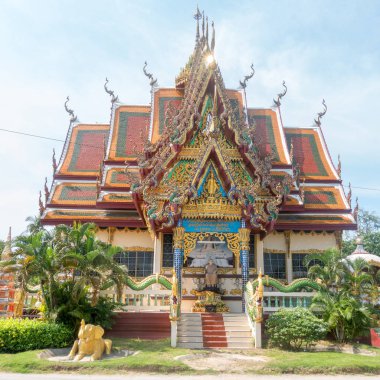 Koh Samui, Tayland - 14 Aralık 2017: Wat Plai Laem tapınak Tayland Koh Samui adasında
