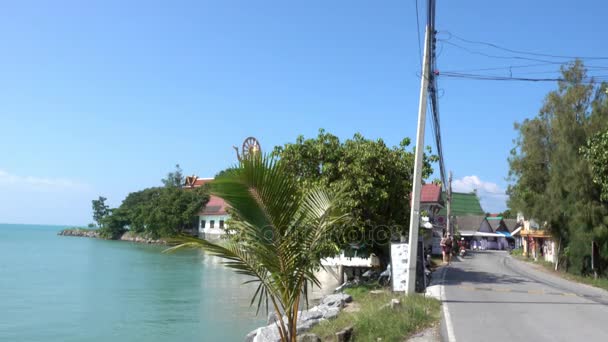 KOH SAMUI, TAILÂNDIA - 11 de dezembro de 2017: Vista de Wat Phra Ya, Grande Templo de Buda em Koh Samui — Vídeo de Stock