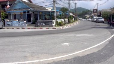 Koh Samui, Tayland - 13 Aralık 2017: Street trafikte Nathon, Koh Samui, Tayland.