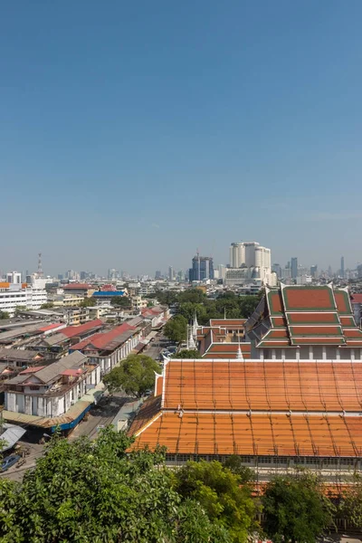 BANGKOK, THAILAND - December 21 2017: View of Bangkok from the Golden Mount at Wat Saket — Stock Photo, Image