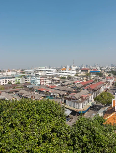 Bangkok, Tayland - 21 Aralık 2017: Bangkok, Wat Saket altın Dağı üzerinden görünümünü