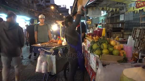 Bangkok, Thailand - 21 December 2017: China stad nacht lopen mensen — Stockvideo
