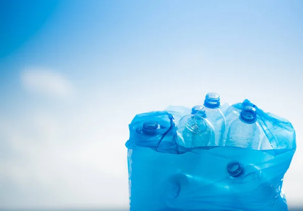 Plastik atık şişe