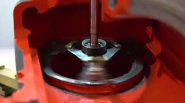 CNC freze tezgahı. Torna Torna Torna.