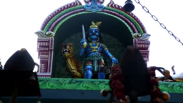 Una estatua de diosa hindú en Tamil Nadu, India — Vídeo de stock