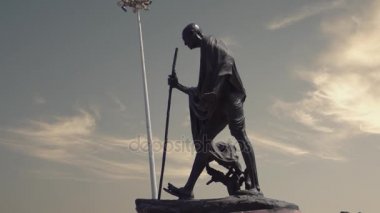  Mahatma Gandi heykel Chennai Marina Beach