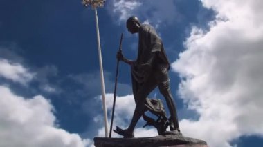 Mahatma Gandi heykel Chennai Marina Beach