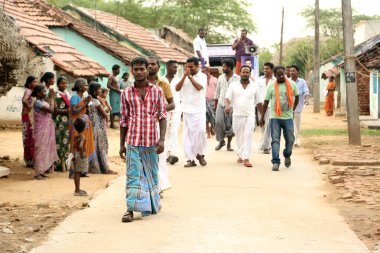  Nannilam, Hindistan - 09 Mayıs 2016: Suyachi Mla aday Piracharam, Nannilam, Tamilnadu, Hindistan.