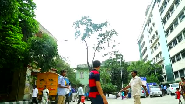 Chennai Indie Září 2015 Pacientů Vyhledávajících Lékařskou Léčbu Před Bránou — Stock video