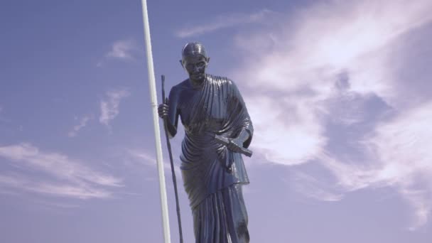 Avvaiyaar Statue Auf Chennai — Stockvideo