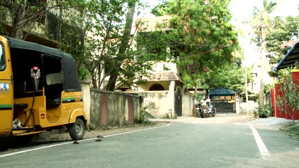 Hindistan'da boş bir sokak — Stok video