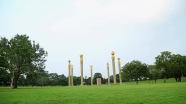 Chennai, Hindistan savaş anıtları. Rajiv Gandhi Memorial - Rajiv Gandhi, Hindistan'ın eski başbakanı