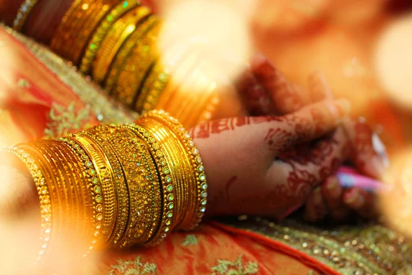 Gioielli da sposa indiani, sposa indiana , — Foto Stock