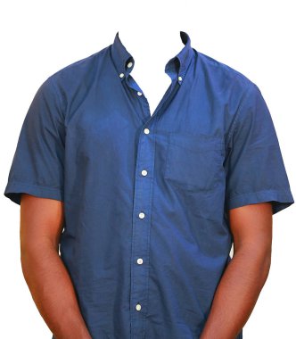 Genç adam stüdyo pozu