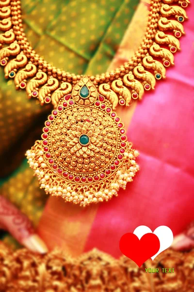 Biżuteria panny młodej w Indian ślub — Zdjęcie stockowe