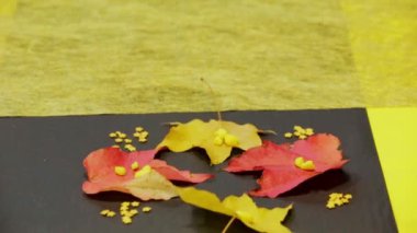 Düğün Ziyafet masalarında. Düğün süslemeleri.