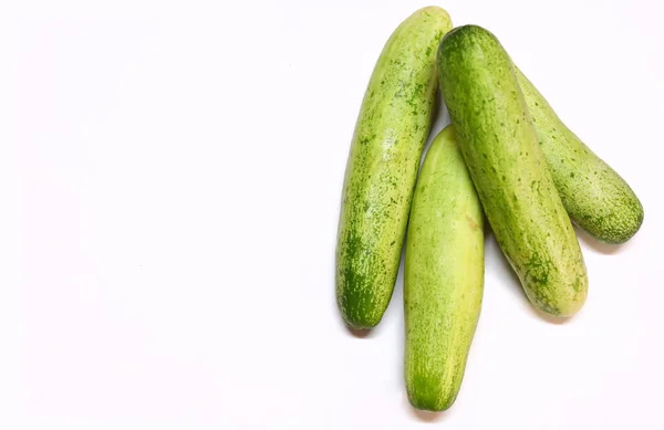 Frische Gurken Isoliert Auf Weißem Hintergrund — Stockfoto