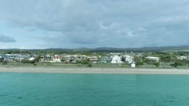 Melbourn kıyı şeridi, açık Avustralya Okyanusu 'nu gösteren insansız hava aracıyla.