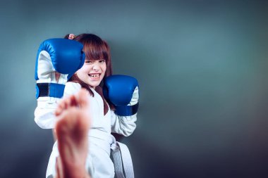 karate kız arka plan başladı yerine getirir