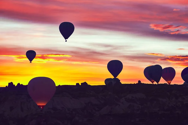 Warna balon udara panas di festival — Stok Foto