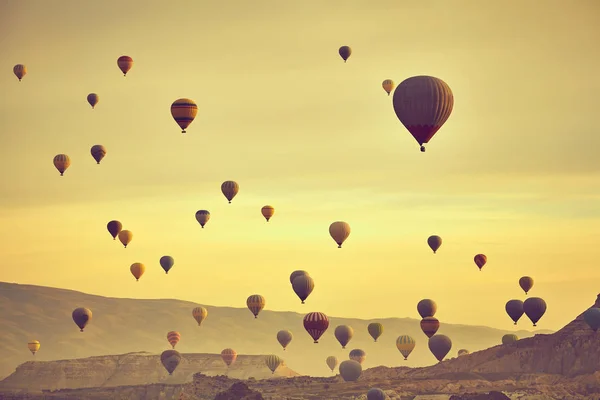 Warna balon udara panas di festival — Stok Foto