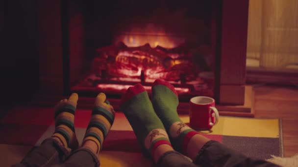 Feet Woollen Socks Christmas Fireplace Close Feet Winter Christmas Holidays — Stock Video