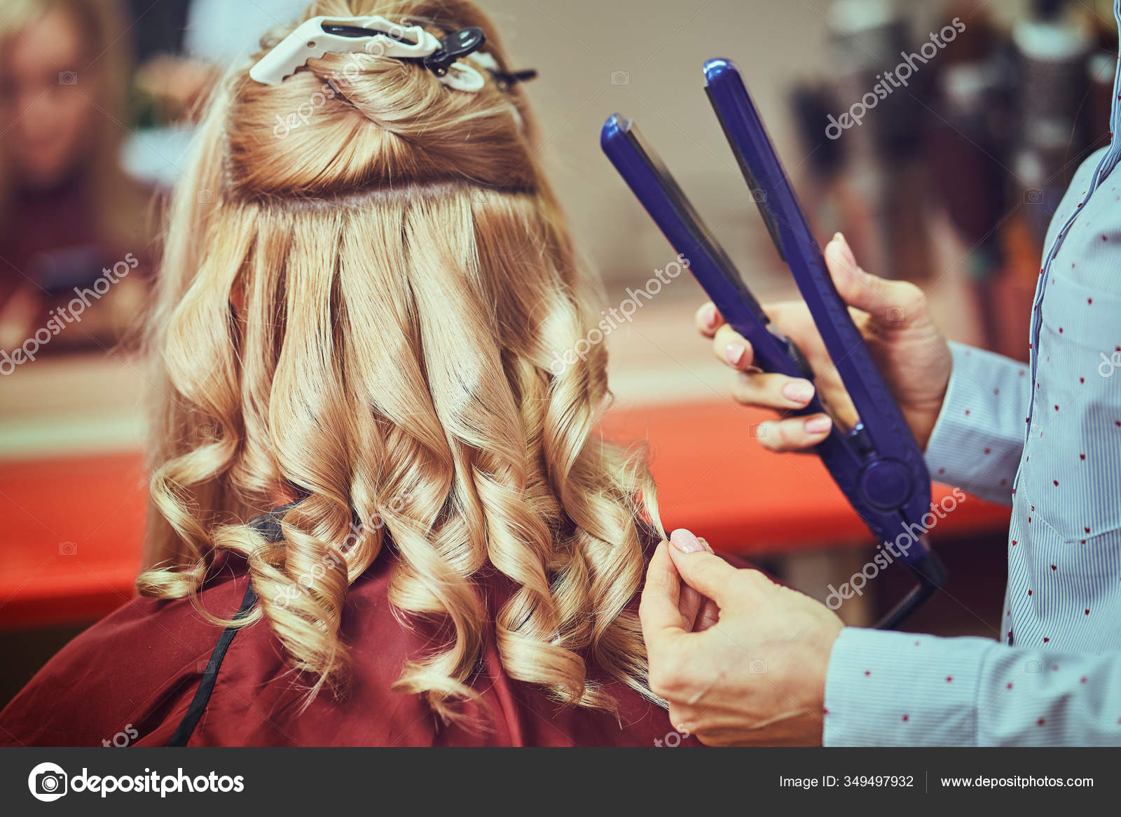 Curling tongs Stock Photos, Royalty Free Curling tongs Images |  Depositphotos