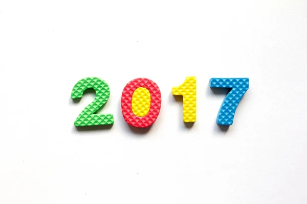 Aufschrift 2017 aus dem Spielzeugalphabet auf weißem Hintergrund — Stockfoto