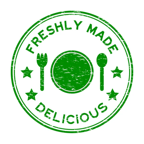 Гранжевий зелений свіжовиготовлений смачний з тарілкою, ложкою, іконою виделки круглої гумової марки — стоковий вектор