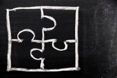 El bulmaca şekil olarak kara tahta arka plan çizimi tebeşir