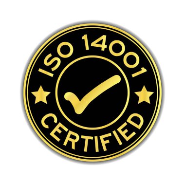 Siyah ve altın renkli ISO 14001 sertifikalı işareti simgesiyle yuvarlak beyaz arka plan üzerinde etiket
