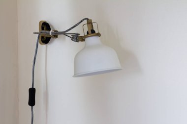 Duvar arka plan üzerinde ayarlanabilir beyaz lamba