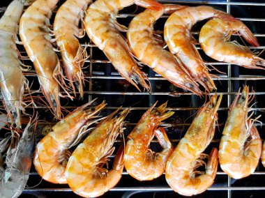 Karides Barbekü Izgara zemin üzerine pişmiş