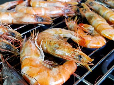 Karides Barbekü Izgara zemin üzerine pişmiş