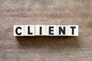 Tahta arkaplanda kelime istemci engeli