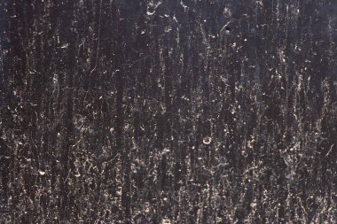 Siyah arka planda beyaz renk lekesi