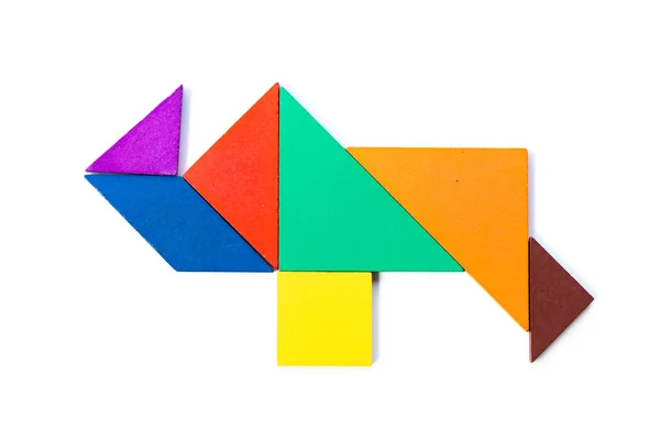 Χρώμα ξύλου tangram παζλ σε σχήμα ρινόκερου σε λευκό φόντο — Φωτογραφία Αρχείου