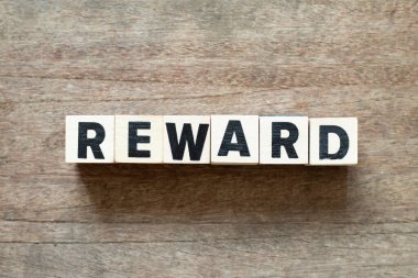 Tahta arka planda kelime engelleme ödülü