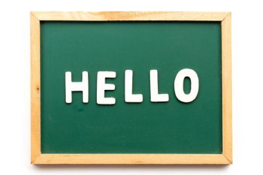 Tahtada beyaz arka planda merhabalaşan bir mektup.