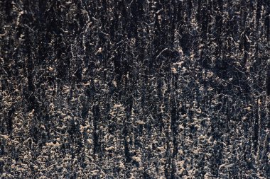 Siyah arka planda beyaz renk lekesi