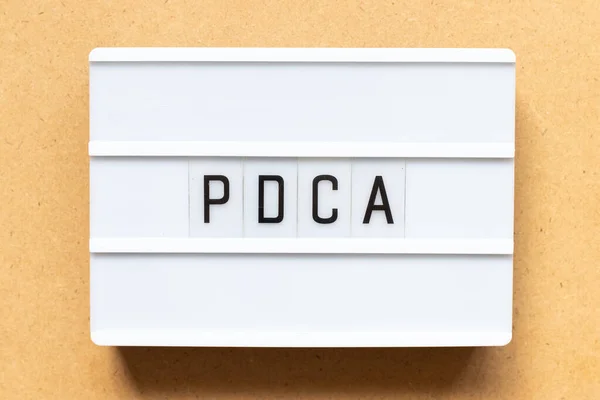 Lightbox Con Palabra Pdca Abreviatura Negocio Plan Check Act Sobre — Foto de Stock