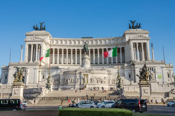ROMA, ITÁLIA - JULHO 2017: Edifício do Palácio de Veneza na Praça de Veneza, em Roma, Itália — Fotografia de Stock