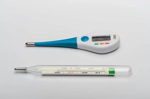Digital Electronic Thermometer Old Mercury Thermometer — Stock Photo, Image